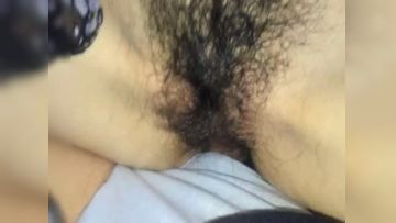 真实迷奸系列第二部-微信约开本田汽车的性感美女出来吃饭,趁机下药带到酒店和朋友一起玩弄啪啪,各种玩