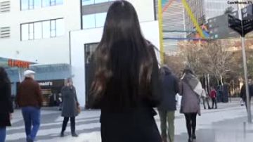 [混血公主的逆袭] 中日混血高挑妹 迪卡侬门事件女主角 赤裸都市警车的大胆露出!!看对眼直接在路上啪起来~