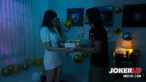 EDmosaic10-28多人群交22岁美乳恩恩的庆生Party