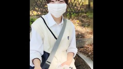 公园僻静处 偶遇JK少女付费索取精液，这好事是我能遇到的吗 ? 还不快去公厕处理性欲